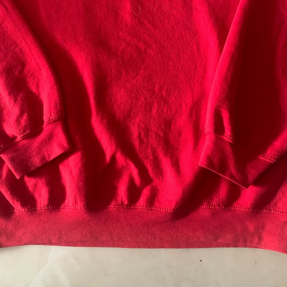 Gildan’s Women’s Sweatshirt - Picture 8 of 16